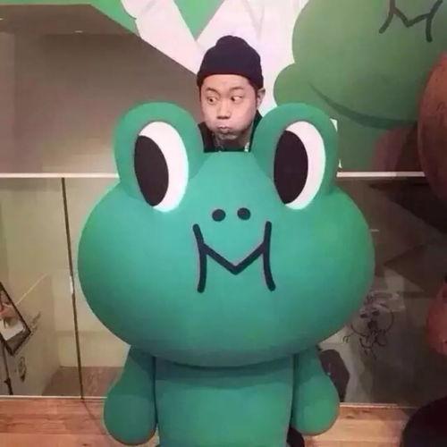 人偶搞笑吃瓜图片高清,高清还原爆笑场面