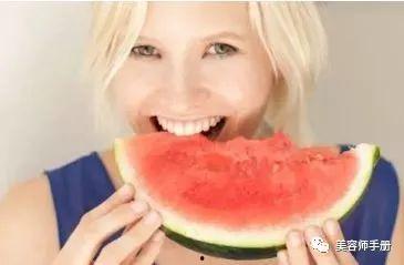 吃芊芊的瓜什么梗,揭秘“吃芊芊的瓜”网络热梗背后的故事