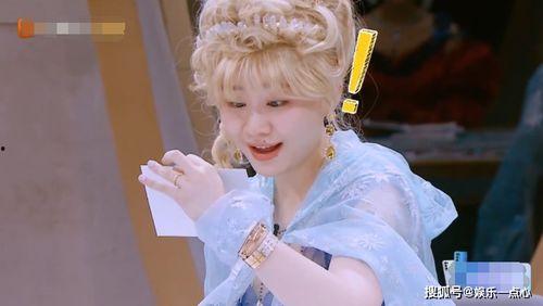 吃瓜吃货女孩图片,吃货女孩的美食探秘之旅