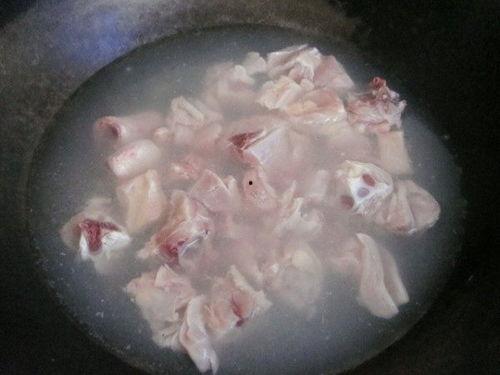 吃八瓜汤,养生滋补，美味与健康的完美融合