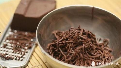 巧克力甜品及吃瓜,巧克力甜品与悠闲吃瓜时光的完美邂逅