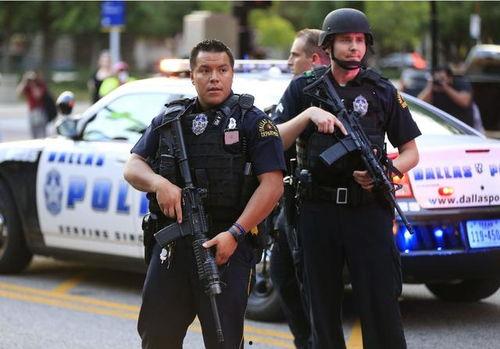 美国警察吃瓜吗,揭秘警局里的轻松时刻