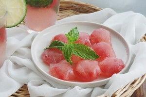 打泥吃瓜,一场别开生面的夏日盛宴